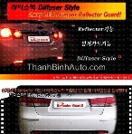 ỐP SAU CÓ ĐÈN PHẢN QUANG 2 SẮC LAC/CRUZE 2010
Chú ý: Xin quý khách lưu ý 2 sắc nghĩa là chế độ bình thường đèn có sắc đỏ mờ, khi đạp phanh đèn có sắc đỏ rực. Phân biệt với loại đơn sắc tắt ko có đèn ở chế độ thường