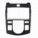 MẶT DƯỠNG KIA FORTE Mặt dưỡng dùng để lắp đặt khi thay thế đầu đọc nguyên bản theo xe bằng đầu đọc thay thế hay màn hình. Chất liệu nhựa ABS, sản xuất tại Mỹ.