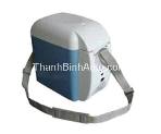 Tủ lạnh trên ô tô 883 - 7 lít
Tủ lạnh 883 là sản phẩm cao cấp, tiện ích, được thiết kế hiện đại mang lại sự sang trọng lịch lãm cho người dùng và đặc biệt không thể thiếu trên xe hơi của bạn, nhất là các dịp đi xa.