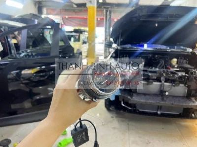 Bi gầm Aozoom Wasp cho xe Innova 2024