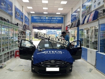 Dán kính, dán phim cách nhiệt cho xe ALTIS 2010