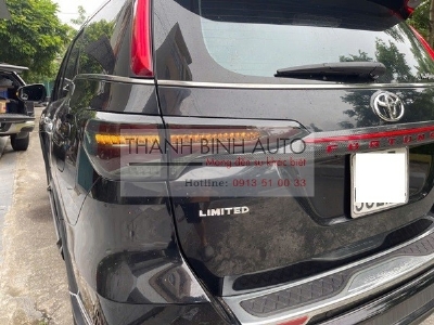 Độ đèn hậu xe FORTUNER