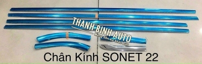 Nẹp chân kính xe KIA SONET