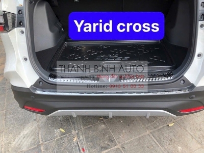 Ốp chống trầy cốp xe YARIS CROSS 2025