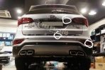 Viền xi trang trí sau xe HYUNDAI SANTAFE 2017