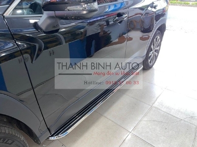 Bậc lên xuống, bệ bước m2610 cho xe Toyota Corolla Cross 2026